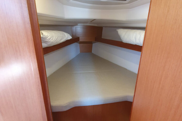 Bavaria 34 Cruiser - cabina di prua